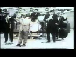 What A Wonderful World Louis Armstrong Clipe Legendado Tema Do Filme Bom Dia Vietna Louis Armstrong Filmes What A Wonderful World