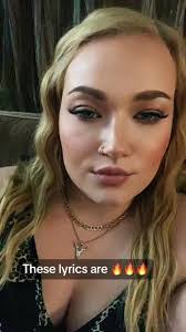 Shelby Crider's Instagram, Twitter & Facebook