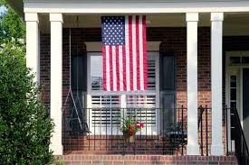 Whether you hang the flag vertically or horizontally, the union, or field of blue with white stars, should be at the top left side. Which Side Of Porch To Hang American Flag Home Decor Bliss