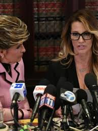 ممثلة أفلام إباحية تقول إن ترامب عرض عليها المال مقابل ممارسة الجنس