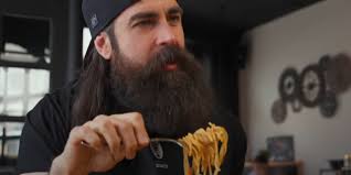 On a testé Vorace à Gesves, le resto de Noé Pellet, unique candidat belge  de l'édition 2025 de "Top Chef"