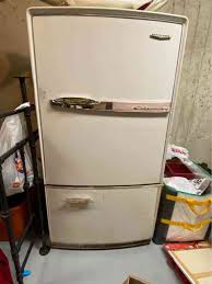 Pull the heavy cardboard panel from the appliance and. Coldspot Bottom Mount Fridge