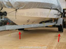 Great lakes skipper has a huge inventory of pontoon boat vinyl flooring at the most affordable pricing. Custom Boat Repairs Diy Boat Repair Tips How To Take Your Boat Off A Trailer