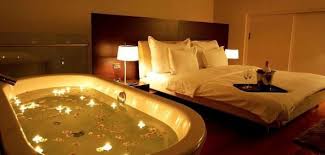 تزيين غرف نوم العرسان تمتع بليالي رومانسية حالمة بيدروميرا Bedromera