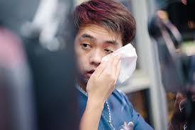 Lower Bracket Game 4 ends with @EvilGeniuses securing their victory and  continuing their fight for survival in the Lower Bracket. For  @ElephantDota2, their play for the Aegis ends here. #TI10