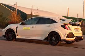 At its heart is a vtec ® engine, which gives you better performance at high rpm, and consumes less fuel at low rpm. Honda Civic Type R 2 0 Vtec Turbo Gt Im Test Autotests Autowelt Motorline Cc