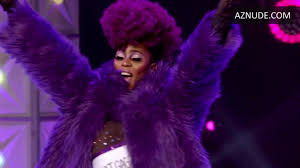 Kylie Sonique Love Butt sexy scene in Rupauls Drag Race All Stars -  UPSKIRT.TV