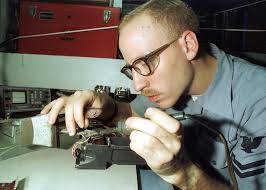 30 Navy electronics technician Images: PICRYL