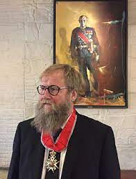 Tråante), er en bykommune i trøndelag, og den tredje mest folkerike kommunen i norge (etter oslo og bergen) med 207 595 innbyggere per 1. Hakon Gullvag Wikiwand