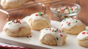 Meringue, white chocolate, cream and cherries are combined to make a luscious centrepiece. Christmas Dessert Recipes Pillsbury Com