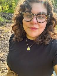 Paige Crenshaw's Instagram, Twitter & Facebook