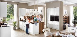 Hier präsentieren wir ihnen unsere ausstellungsküchen, die platz machen müssen für neue modelle. The Cottage Style Kitchen From The Top Kitchen Manufacturer Nobilia Kuchen