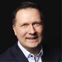 800+ "Nitzsche" profiles