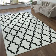Teppich manhattan in schwarz weiss von think rugs online kaufen bei wayfair de finden sie fur jeden stil teppich schwarz weiss streifenteppich weisser teppich. Kurzflor Teppich Marokkanisches Design Marokkanisches Design Teppich Wohnzimmer Teppich Schwarz Weiss