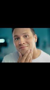 Jesse Thorp's Instagram, Twitter & Facebook