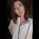 Samantha Shope's Instagram, Twitter & Facebook