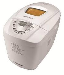 But this countertop appliance can also make a lot more than just loaves of bread, from pizza dough, cinnamon rolls, hamburger and hot dog buns, and even doughnuts. Black Decker B6000c Bread Maker Full Review
