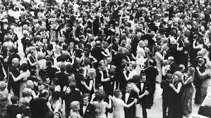 Ein dynamisches inhaltsverzeichnis ermöglicht den direkten zugriff auf die verschiedenen abschnitte. 10 Januar 1971 Stadt Schuf Arger Im Altenheim Nurnberg Nordbayern
