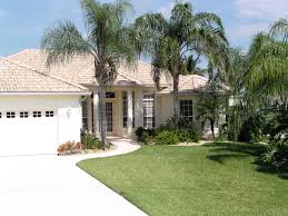 Cape coral'da yer alan coral haus, özel havuzlu, nehir manzaralı ve verandalı klimalı konaklama birimleriyle hizmet vermektedir. Villa The Peach House Of Cape Coral Cape Coral Familie Hexemer