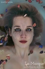 Juliette Jacobs's Instagram, Twitter & Facebook