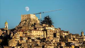 Guardia sanframondi se encuentra a 28 km de benevento, su capital provincial. Comune Guardia Sanframondi Posts Facebook