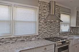 Includes every step in the process of installing your own kitchen backsplash. Decoration Dreamy Horizontal Glass Tile Backsplash Ideas Jinez Home Inte Glass Tile Backsplash Kitchen Mosaic Backsplash Kitchen Modern Kitchen Backsplash
