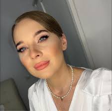 Alexandra Ionescu Make-up Artist