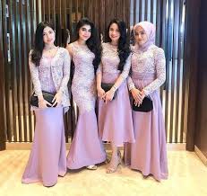 Cara membuat pola baju gamis yang pertama adalah mengukur ukuran gamis sesuai dengan ukuran badan anda. 56 Ide Lovely Kebaya Kebaya Model Pakaian Gaun