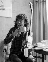 Angus Young Ac Dc 1979 07 16 Gbr London Holiday Inn Swiss Cottage Angus Young Acdc Angus Young Acdc