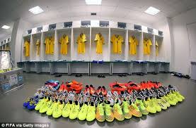 House in paris (interior & exterior) inside tour a peek inside neymar's luxury house that he bought earlier in 2016 for $9m in rio de janeiro, brazil. Brazil 0 0 Mexico World Cup 2014 Neymar Denied By Fine Goalkeeping From Guillermo Ochoa Daily Mail Online