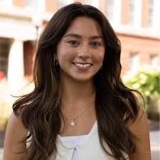 I am extremely excited to share that this past Sunday I graduated from the  University of Dayton with a bachelor's degree in buisness administration  with a focus in marketing!