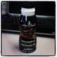 Lait Nutrinor Laura Secord Lait Au Chocolat Noir Ou Au Lait Trop Bon Miam Coffee Bottle Starbucks Iced Coffee Bottle Drink Bottles