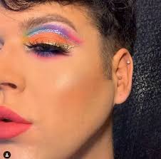 Hull male make-up artist