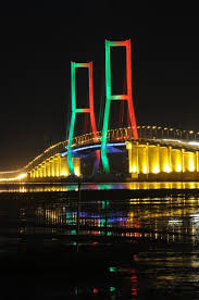 Suramadu Bridge East Java Indonesia Www Liberatingdivineconsciousness Com Dengan Gambar Surabaya Bali Indonesia Java