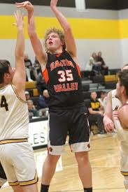 Cards lose nail-biter to Cascade