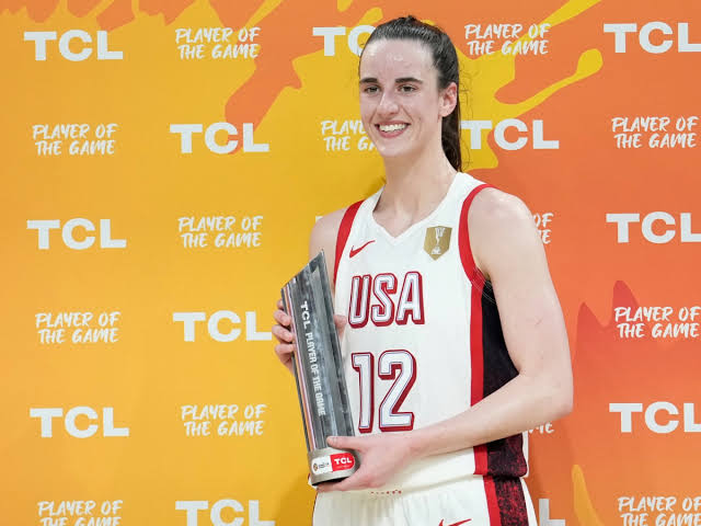 Caitlin Clark makes history in her World Cup debut leading Team USA with a  performance no one has matched | MARCA