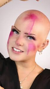 HAHAH THE VOICE CHANGER MADE THIS SO FUNNY