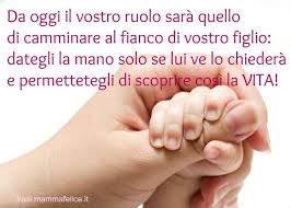 Frase Nascita Un Figlio Per Mano Frasi Mammafelice Figli Frasi Sulla Nascita Citazione Famiglia
