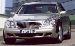 The leather and metal combination will appeal to both ladies and gentlemen. Maybach Limousinen Der Baureihe 240 2002 2013 Mediendatenbank