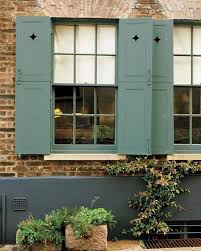 This Beautiful Photo Submitted To Our Inspiration Site Shows Greensmoke In All Its Glory We Love How Th Peinture Pour Volets Repeindre Facade Volet Exterieur