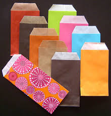 Pour offrir des petits cadeaux à vos invités lors dun mariage ou dun anniversaire. Pochette Papier Kraft Laura Pack Boutique Scrapbooking Creatif