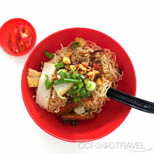 Here is a guide to ensuring you are having legit laksa. Aunty Christina S Sarawak Laksa Sea Park Cc Food Travel