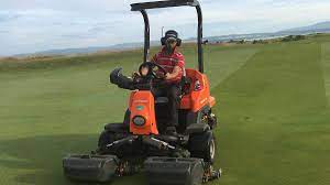 Things I Noticed When I Made A Career Switch To Greenkeeping | Bigga
