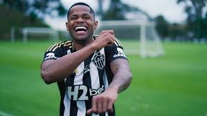 Botafogo tenta retorno de Júnior Santos, de saída do Atlético-MG; Corinthians também tem interesse