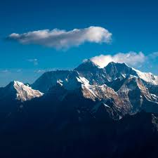 After Deadly Jam On Everest Nepal Delays New Safety Rules The New York Times