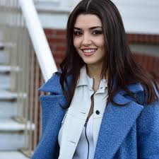 هاندا ارتشيل من كواليس مسلسل حلقة handeercel turkish actresses turkish fashion turkish actors women