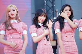 스포츠조선 백지은 기자 aoa 출신 권민아의 근황이 공개됐다.권민아는 월간지 우먼센스와의 화보 촬영 및 인터뷰에 임했다. Aoa ê¶Œë¯¼ì•„ Mina ì–´ì¤'ê°„í•œ ë¨¸ë¦¬ê¸¸ì´ë„ ë¯¼ì•„ê°€ í•˜ë©´ ì¡°ë…œ ë¯¼ì•„ ê¶Œë¯¼ì•„ Aoaë¯¼ì•„ Facebook