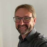 30+ Profile mit dem Suchbegriff „Roger“