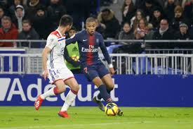 Retrouvez les résultats et le classement ligue 1 de foot, le calendrier et l'actualité de la ligue 1 en direct, le classement des buteurs et les vidéos de la saison de l1. Foot A La Tv La Ligue 1 A 25 Mois Le Pari Risque De Mediapro