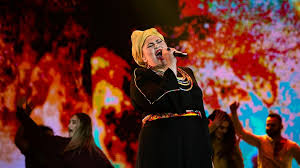 Malta's destiny shone on stage during her grand final performance of 'je me casse'. Esc 2021 Destiny Chukunyere Wird Fur Malta Starten News
